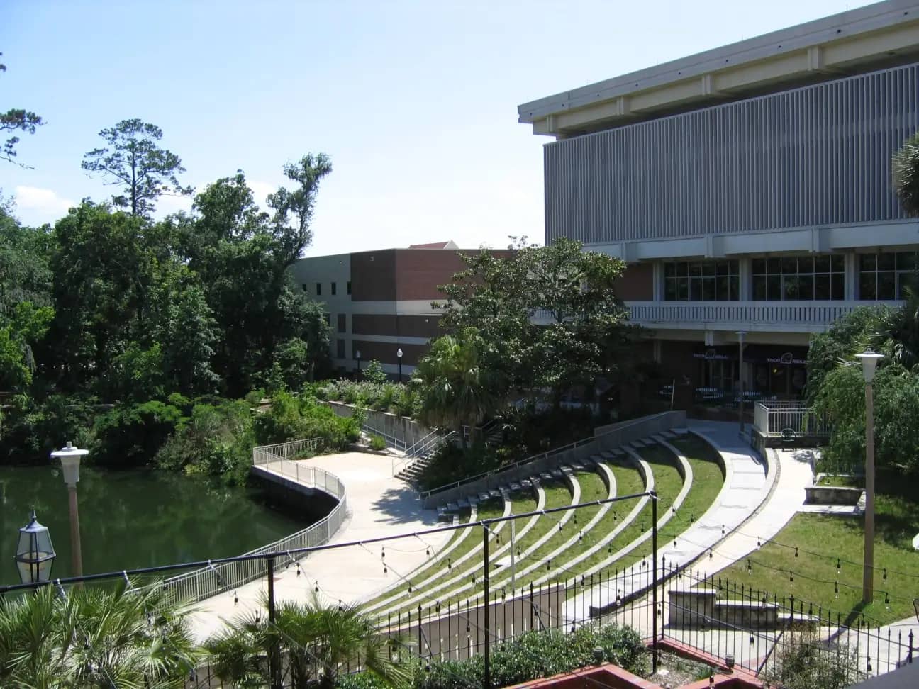 University of Florida campus — Dsg UF Reitz Union 20050507